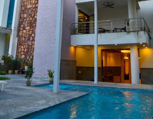 english-royal-pool