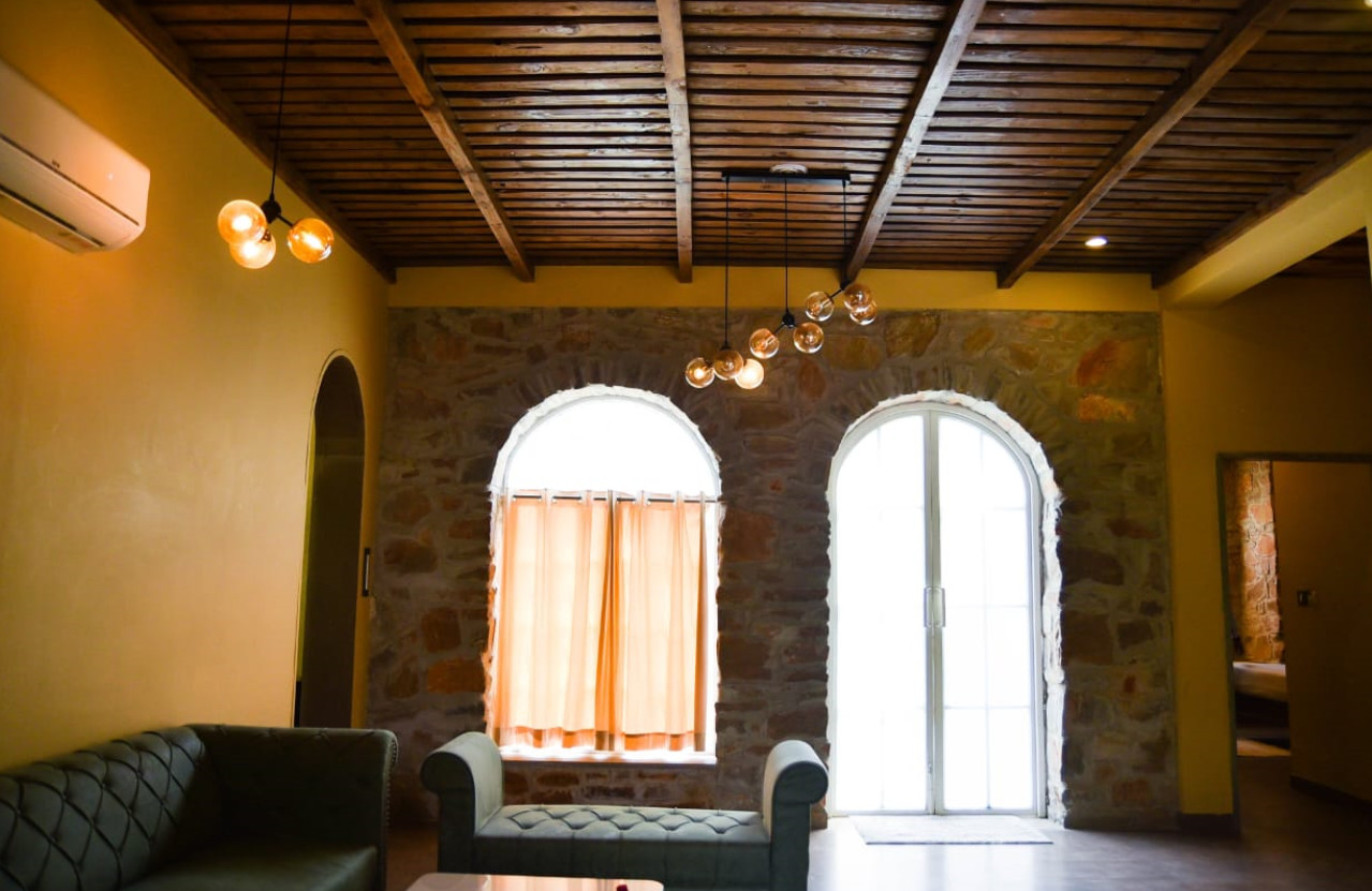 tuscany-common-room2